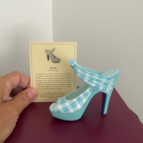 Just the Right Shoe Collection by Raine - Picture 9 of 11